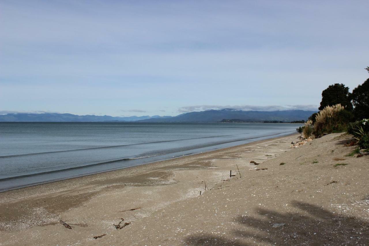 Bob - Bach On The Beach Pakawau Exterior photo