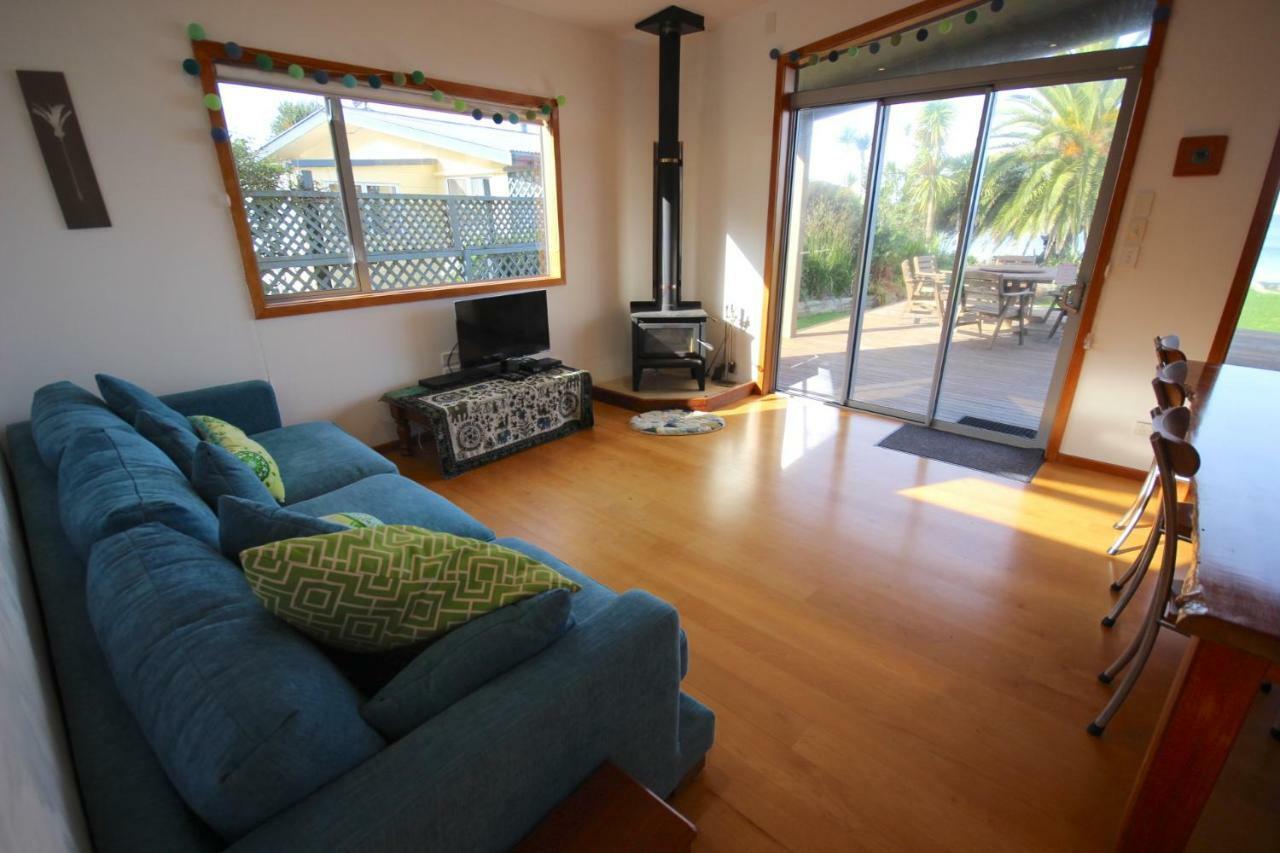 Bob - Bach On The Beach Pakawau Exterior photo
